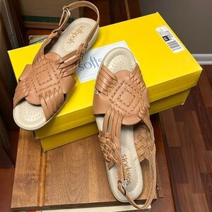 Soft spots Tela natural sandal. Size 9N. Never worn